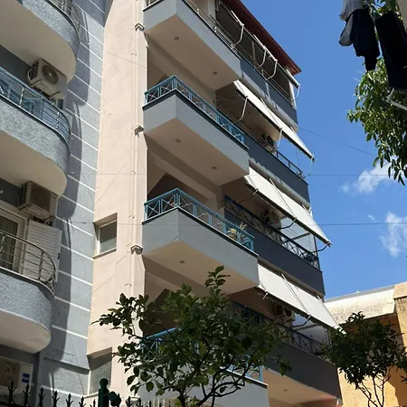 Eleana's 3* Sarandë