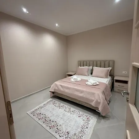 Eleana's Sarandë
