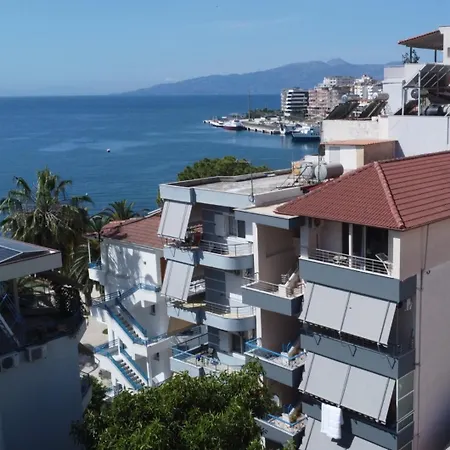 Πανσιόν Eleana's 3*