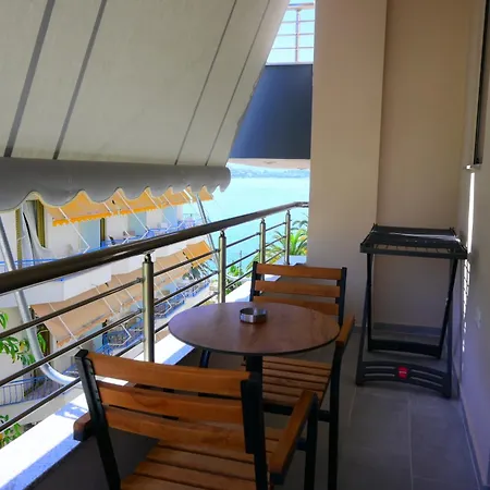 Πανσιόν Eleana's